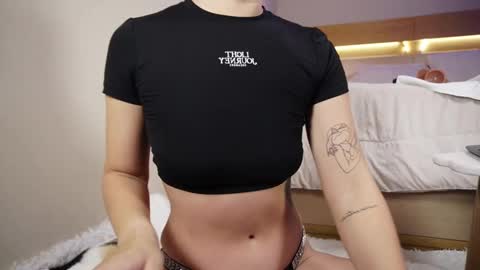 Hailey online show from November 2025 02:16:02 PM