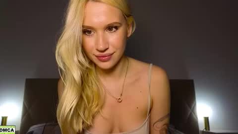 Snapshot of hailey_would chatting on March 2026 10:15:02 PM hailey_would online show from March 2026 10:15:02 PM