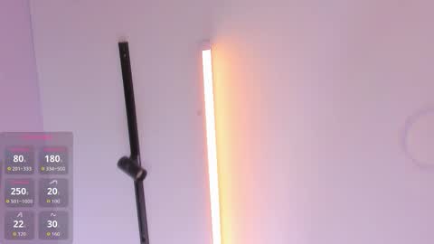 haileystonei online show from October 2025 11:42:01 AM