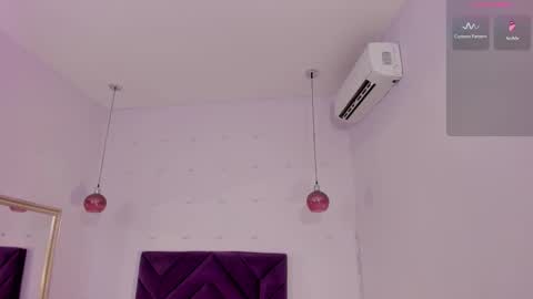 haileystonei online show from October 2025 11:51:02 AM