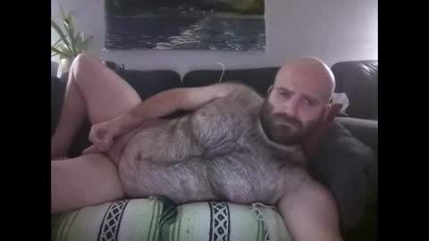 Snapshot of hairiestbear chatting on May 2026 09:14:01 AM Hairiest Bear online show from May 2026 09:14:01 AM