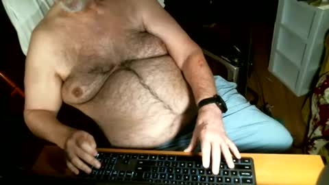 Snapshot of hairybear813 chatting on June 2026 02:06:01 PM hairybear813 online show from June 2026 02:06:01 PM