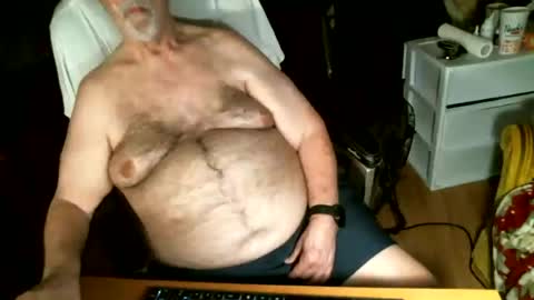Snapshot of hairybear813 chatting on July 2026 01:01:01 AM hairybear813 online show from July 2026 01:01:01 AM