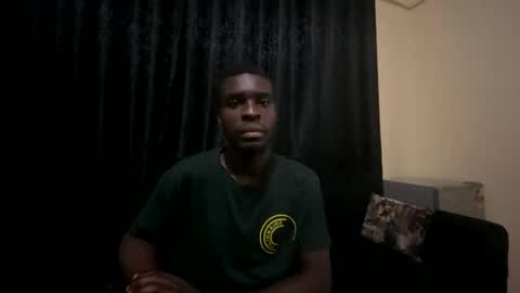 Snapshot of hairychest_bbc chatting on March 2026 05:56:01 PM hairychest_bbc online show from March 2026 05:56:01 PM