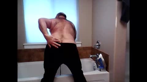 Snapshot of hairydaddreams chatting on November 2025 08:14:01 PM hairydaddreams online show from November 2025 08:14:01 PM