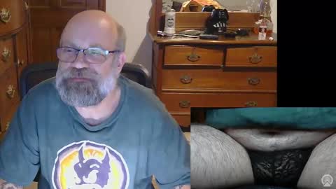 HairyDaddyBear69 online show from November 2025 04:00:02 AM