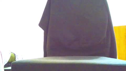 Snapshot of hairyhornytwinkk chatting on October 2025 11:18:02 AM HairyHornyTwinkk online show from October 2025 11:18:02 AM