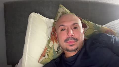 hairyman30000 online show from December 2025 01:47:01 AM