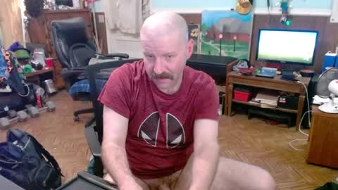 Snapshot of hairyoldperv chatting on June 2026 06:18:02 AM Justin online show from June 2026 06:18:02 AM