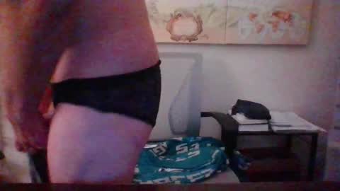 Snapshot of hairypussylover089 chatting on October 2025 04:31:02 AM hairypussylover089 online show from October 2025 04:31:02 AM