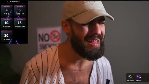 Snapshot of hairyrobxxx chatting on October 2025 07:34:01 PM HairyRobXxX online show from October 2025 07:34:01 PM