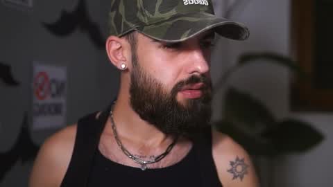 Snapshot of hairyrobxxx chatting on November 2025 05:47:01 PM HairyRobXxX online show from November 2025 05:47:01 PM