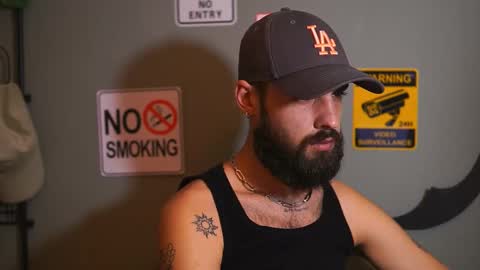 Snapshot of hairyrobxxx chatting on November 2025 07:24:02 PM HairyRobXxX online show from November 2025 07:24:02 PM