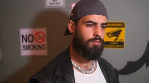 Snapshot of hairyrobxxx chatting on November 2025 09:16:01 PM HairyRobXxX online show from November 2025 09:16:01 PM