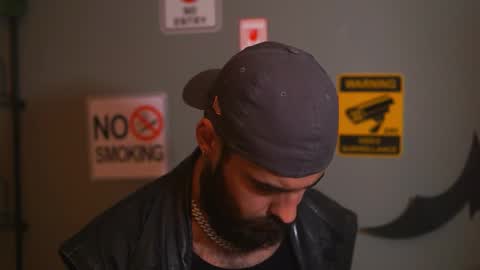 Snapshot of hairyrobxxx chatting on November 2025 10:45:02 PM HairyRobXxX online show from November 2025 10:45:02 PM