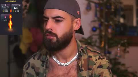 Snapshot of hairyrobxxx chatting on December 2025 04:11:01 PM HairyRobXxX online show from December 2025 04:11:01 PM