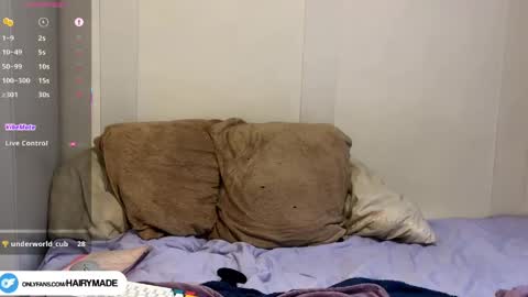 Snapshot of hairyshort chatting on May 2026 08:05:01 PM hairy and short online show from May 2026 08:05:01 PM
