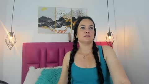 Mely online show from March 2025 11:54:01 PM