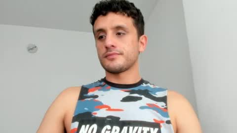 halle_1 online show from July 2026 11:49:02 AM