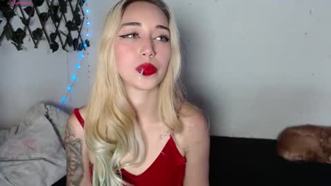 HALLIE online show from September 2025 09:51:01 PM