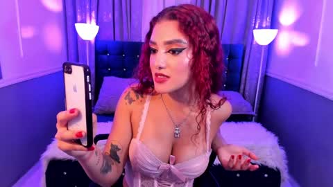 Snapshot of hallsred_rh chatting on January 2025 12:06:02 AM Halls Red online show from January 2025 12:06:02 AM