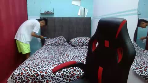 Snapshot of hamcummboy20 chatting on November 2025 05:31:01 AM hamcummboy20 online show from November 2025 05:31:01 AM