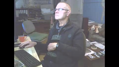 Snapshot of hamto65 chatting on December 2024 09:08:02 PM Prefer men 80 online show from December 2024 09:08:02 PM