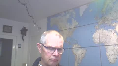 Snapshot of hamto65 chatting on March 2025 10:16:02 PM Prefer men 80 online show from March 2025 10:16:02 PM