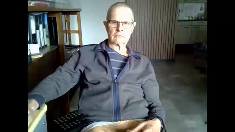 Snapshot of hamto65 chatting on March 2026 09:54:02 AM Prefer men 80 online show from March 2026 09:54:02 AM