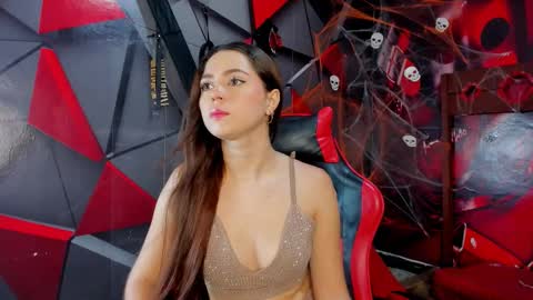 Hana and Zeta online show from November 2025 12:07:01 PM