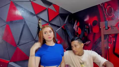 Hana and Zeta online show from November 2025 12:11:02 PM