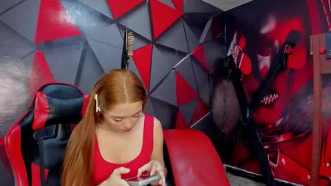 Hana and Zeta online show from November 2025 12:11:01 PM