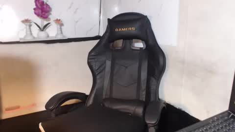 Snapshot of hana_soojin chatting on April 2026 05:21:01 PM hana_soojin online show from April 2026 05:21:01 PM