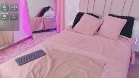 Snapshot of hanaa_rosse chatting on February 2026 02:23:02 PM Hanna Rosse online show from February 2026 02:23:02 PM