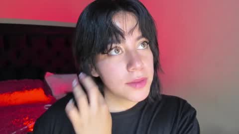 Snapshot of hanah_bakeer chatting on December 2024 04:39:02 PM Hanah Montana Independent model online show from December 2024 04:39:02 PM