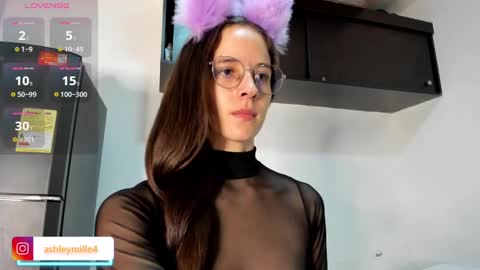 hanasleep online show from September 2025 07:30:01 PM