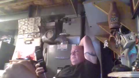 Snapshot of handiemanhere chatting on June 2026 02:01:01 AM naked man online show from June 2026 02:01:01 AM