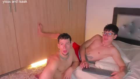 handsome_boys69 online show from April 2026 07:45:01 AM