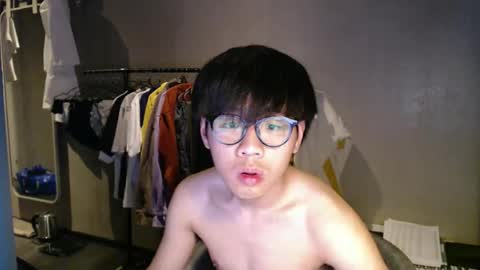 handsome_mannn online show from May 2026 10:05:02 PM
