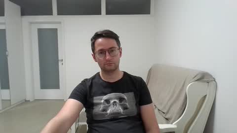 Sasha online show from November 2025 04:32:02 PM