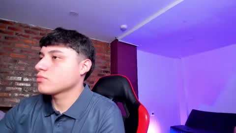 leonardfarrucknick and otis online show from March 2026 12:22:02 PM