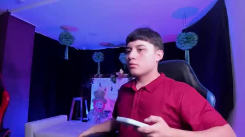 leonardfarrucknick and otis online show from March 2026 01:16:02 PM