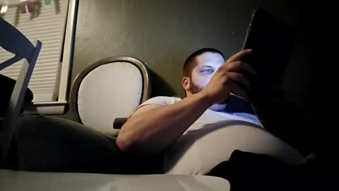 Snapshot of handsomedaddy198923 chatting on September 2025 07:08:02 AM handsomedaddy198923 online show from September 2025 07:08:02 AM