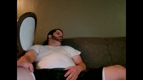 Snapshot of handsomedaddy198923 chatting on October 2025 08:22:01 AM handsomedaddy198923 online show from October 2025 08:22:01 AM