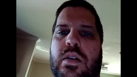 Snapshot of handsomedaddy198923 chatting on October 2025 05:32:02 PM handsomedaddy198923 online show from October 2025 05:32:02 PM