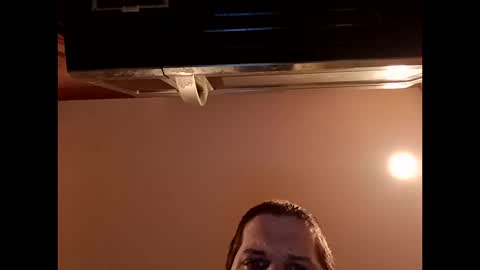 Snapshot of handsomedaddy198923 chatting on October 2025 06:23:01 AM handsomedaddy198923 online show from October 2025 06:23:01 AM