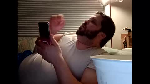 Snapshot of handsomedaddy198923 chatting on October 2025 05:57:02 AM handsomedaddy198923 online show from October 2025 05:57:02 AM