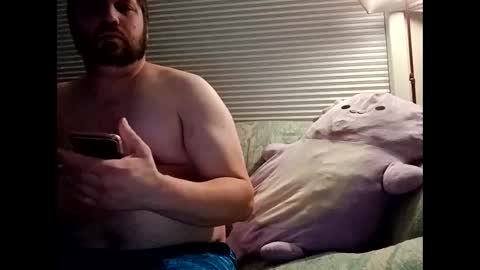 Snapshot of handsomedaddy198923 chatting on November 2025 07:00:01 AM handsomedaddy198923 online show from November 2025 07:00:01 AM