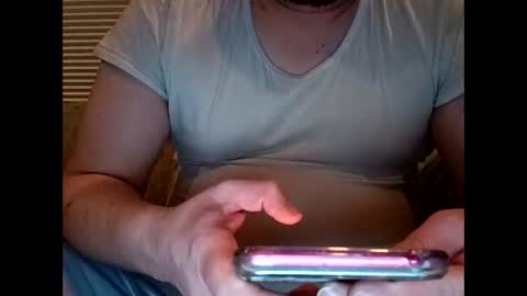 Snapshot of handsomedaddy198924 chatting on March 2026 04:18:02 AM Handsomedaddy198923 online show from March 2026 04:18:02 AM