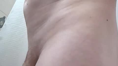 Snapshot of handsomerob42 chatting on February 2026 01:07:01 PM handsomerob42 online show from February 2026 01:07:01 PM